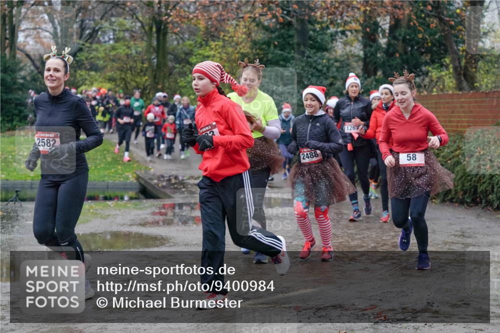 07.12.2025 - St. Pauli X-Mass-Run No. 15 Michael Burmester http://msf.ph/oto/9400984 07.12.2025 10:24:35 Laufen 2582, 32, 2488, 1267, 58 meine-sportfotos.de