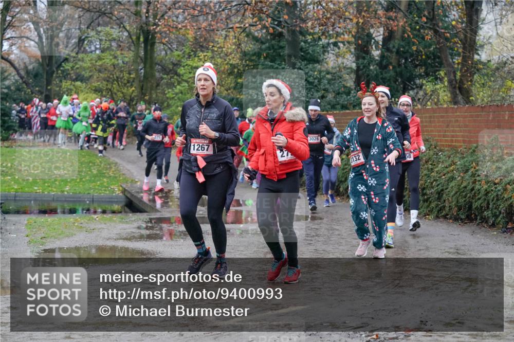 07.12.2025 - St. Pauli X-Mass-Run No. 15 Michael Burmester http://msf.ph/oto/9400993 07.12.2025 10:24:37 Laufen 3026, 1267, 3132, 58 meine-sportfotos.de