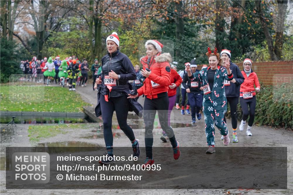 07.12.2025 - St. Pauli X-Mass-Run No. 15 Michael Burmester http://msf.ph/oto/9400995 07.12.2025 10:24:37 Laufen 1267, 3026, 3132, 1758 meine-sportfotos.de