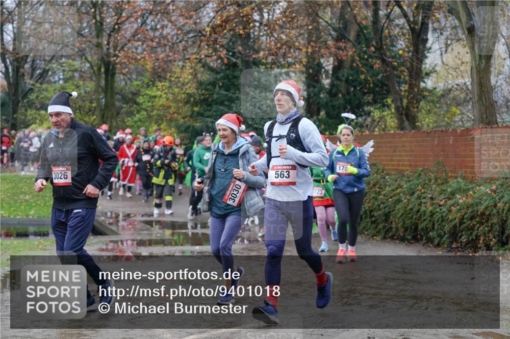 07.12.2025 - St. Pauli X-Mass-Run No. 15 Michael Burmester http://msf.ph/oto/9401018 07.12.2025 10:24:42 Laufen 3026, 3030, 5, 563, 123, 17 meine-sportfotos.de