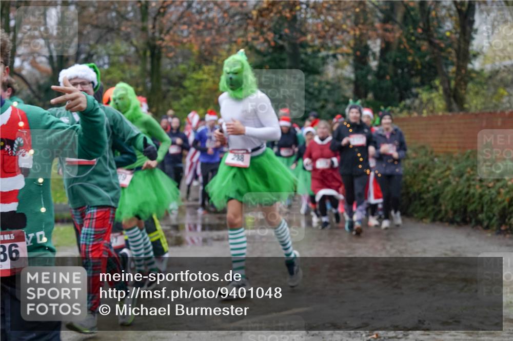 07.12.2025 - St. Pauli X-Mass-Run No. 15 Michael Burmester http://msf.ph/oto/9401048 07.12.2025 10:24:49 Laufen 15, 36, 238 meine-sportfotos.de