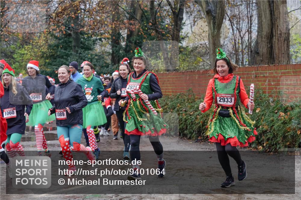 07.12.2025 - St. Pauli X-Mass-Run No. 15 Michael Burmester http://msf.ph/oto/9401064 07.12.2025 10:24:53 Laufen 1040, 1060, 1089, 124, 2921, 15, 2933 meine-sportfotos.de