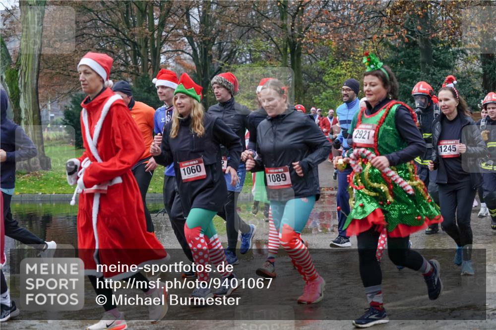 07.12.2025 - St. Pauli X-Mass-Run No. 15 Michael Burmester http://msf.ph/oto/9401067 07.12.2025 10:24:54 Laufen 1060, 2, 1089, 2921, 1245 meine-sportfotos.de