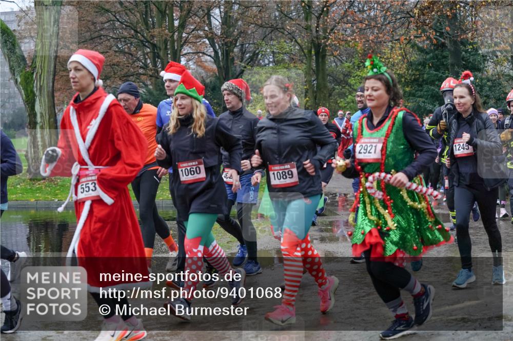 07.12.2025 - St. Pauli X-Mass-Run No. 15 Michael Burmester http://msf.ph/oto/9401068 07.12.2025 10:24:54 Laufen 1060, 553, 46, 1089, 2921, 1245 meine-sportfotos.de