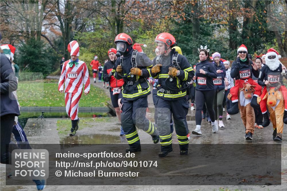 07.12.2025 - St. Pauli X-Mass-Run No. 15 Michael Burmester http://msf.ph/oto/9401074 07.12.2025 10:24:55 Laufen 1171, 604, 1167, 4593, 4593, 2326, 2324 meine-sportfotos.de