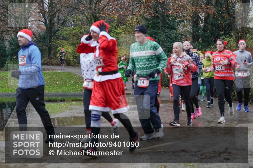 07.12.2025 - St. Pauli X-Mass-Run No. 15 Michael Burmester http://msf.ph/oto/9401090 07.12.2025 10:24:59 Laufen 2761, 74, 06, 221, 84 meine-sportfotos.de