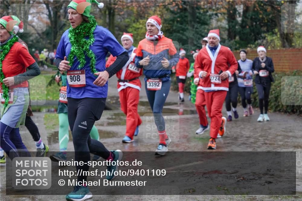 07.12.2025 - St. Pauli X-Mass-Run No. 15 Michael Burmester http://msf.ph/oto/9401109 07.12.2025 10:25:04 Laufen 15, 908, 19, 300, 2726, 3392, 2724 meine-sportfotos.de