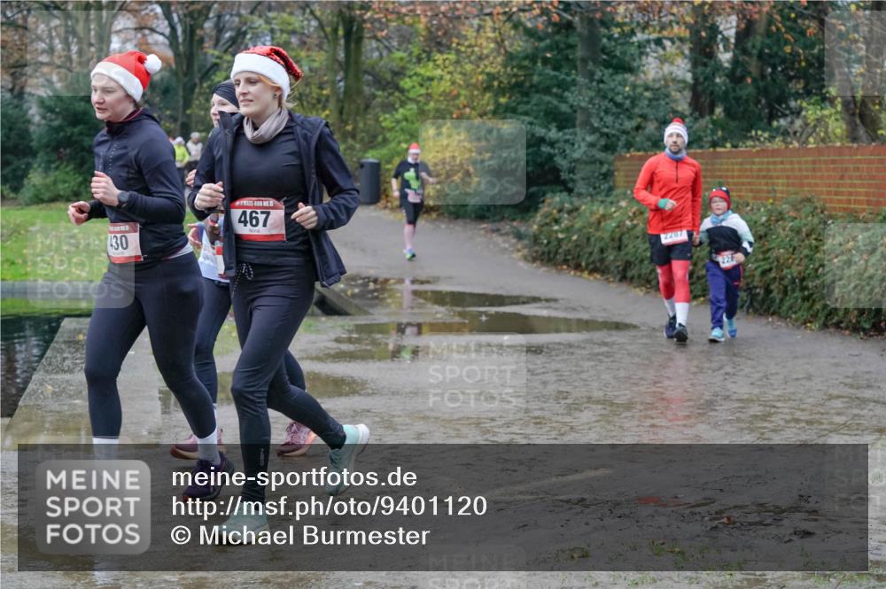 07.12.2025 - St. Pauli X-Mass-Run No. 15 Michael Burmester http://msf.ph/oto/9401120 07.12.2025 10:25:07 Laufen 430, 5, 467, 2287, 22 meine-sportfotos.de