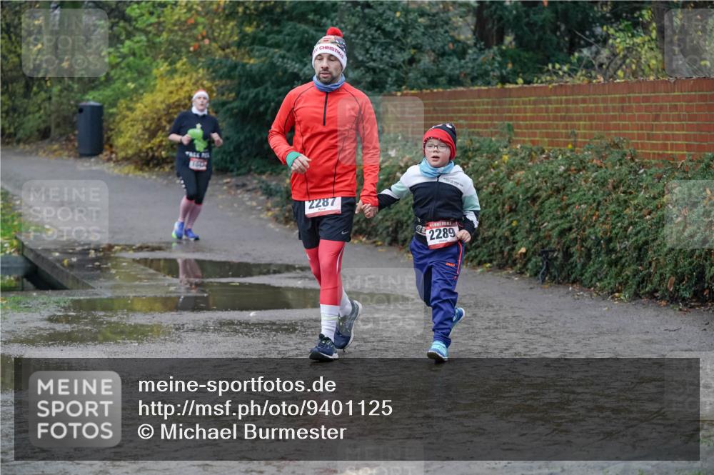 07.12.2025 - St. Pauli X-Mass-Run No. 15 Michael Burmester http://msf.ph/oto/9401125 07.12.2025 10:25:09 Laufen 100, 2287, 2289 meine-sportfotos.de