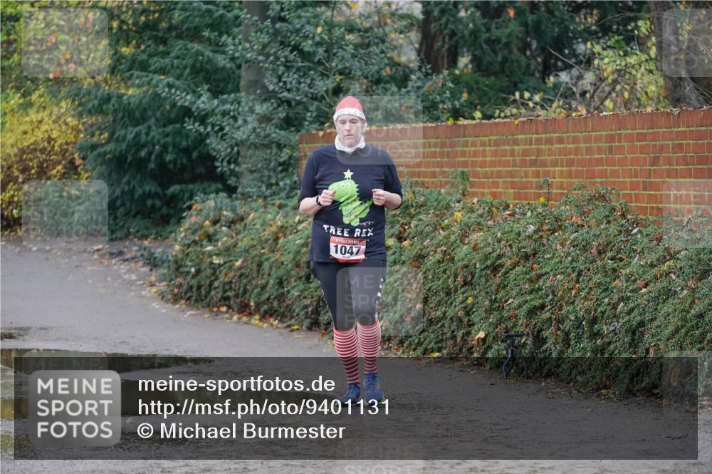 07.12.2025 - St. Pauli X-Mass-Run No. 15 Michael Burmester http://msf.ph/oto/9401131 07.12.2025 10:25:13 Laufen 1047 meine-sportfotos.de