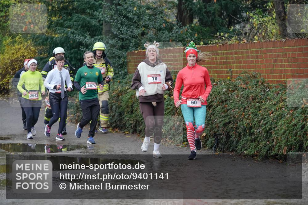 07.12.2025 - St. Pauli X-Mass-Run No. 15 Michael Burmester http://msf.ph/oto/9401141 07.12.2025 10:25:20 Laufen 2642, 09, 2674, 78, 60 meine-sportfotos.de