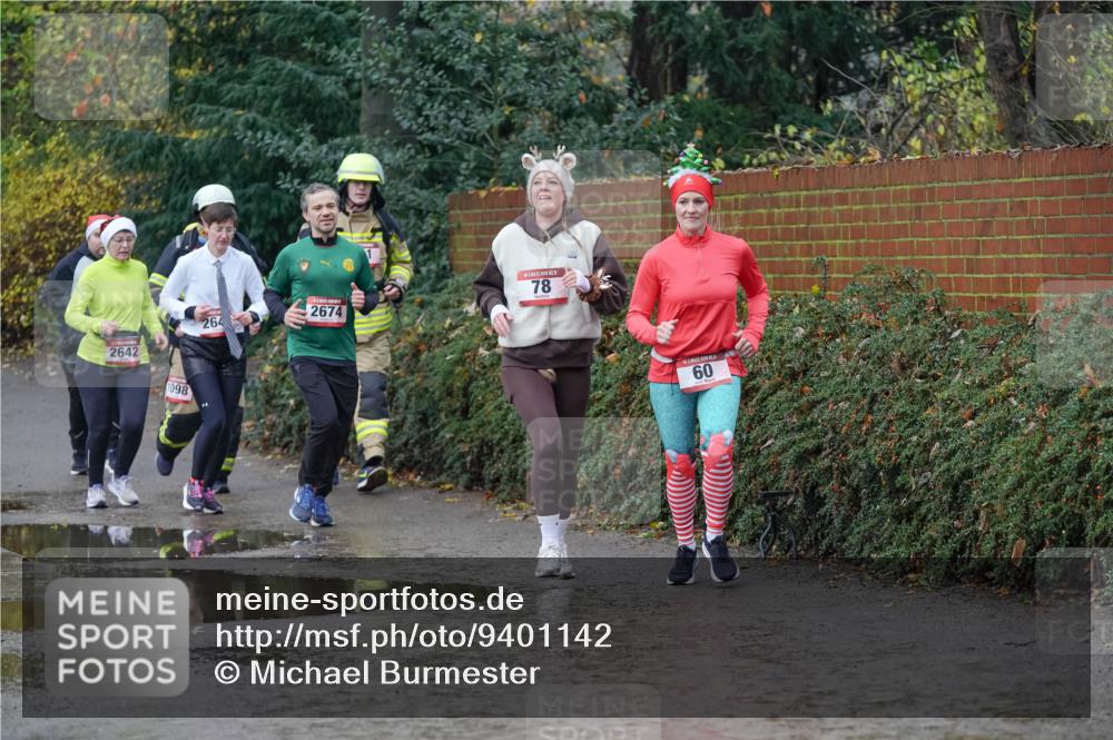 07.12.2025 - St. Pauli X-Mass-Run No. 15 Michael Burmester http://msf.ph/oto/9401142 07.12.2025 10:25:20 Laufen 2642, 1098, 264, 78, 2674, 60 meine-sportfotos.de