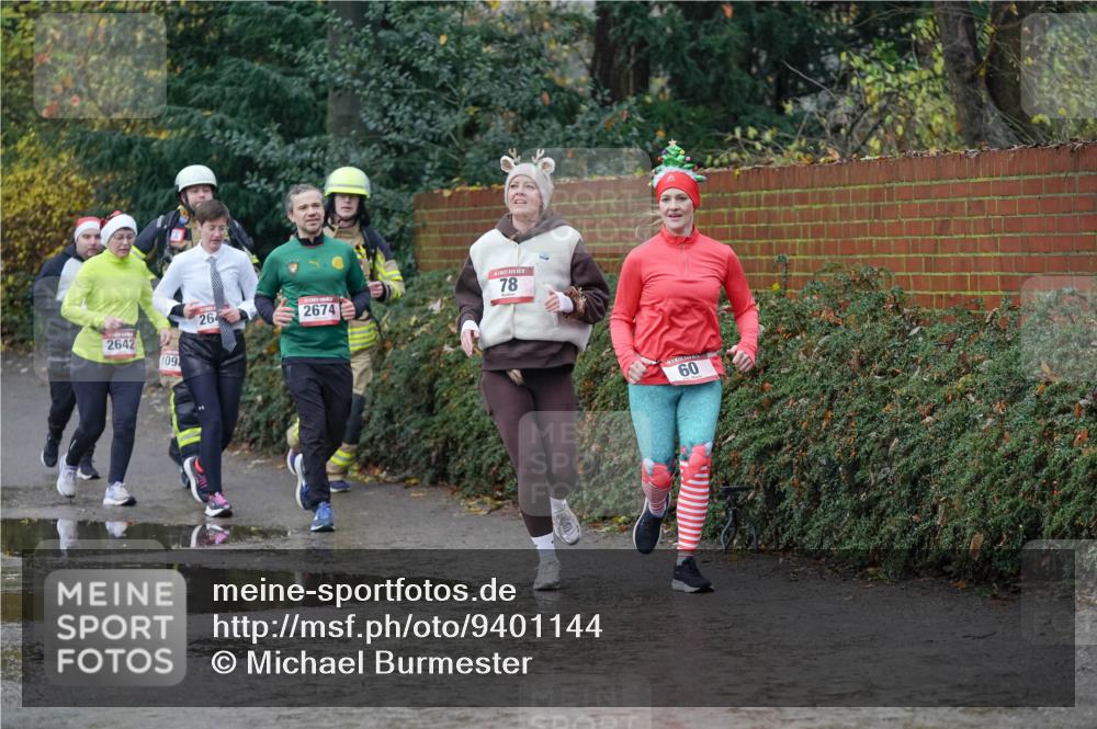 07.12.2025 - St. Pauli X-Mass-Run No. 15 Michael Burmester http://msf.ph/oto/9401144 07.12.2025 10:25:21 Laufen 2642, 109, 78, 264, 2674, 60 meine-sportfotos.de