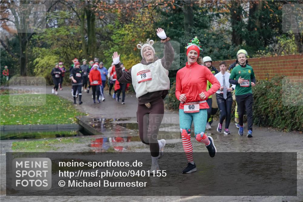 07.12.2025 - St. Pauli X-Mass-Run No. 15 Michael Burmester http://msf.ph/oto/9401155 07.12.2025 10:25:23 Laufen 78, 60, 2674 meine-sportfotos.de