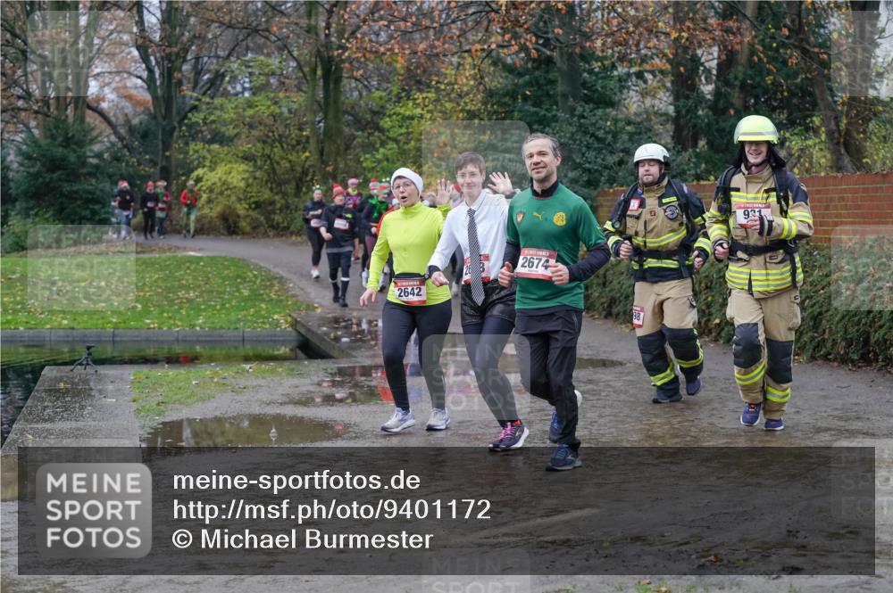 07.12.2025 - St. Pauli X-Mass-Run No. 15 Michael Burmester http://msf.ph/oto/9401172 07.12.2025 10:25:26 Laufen 2642, 2674, 98, 931 meine-sportfotos.de