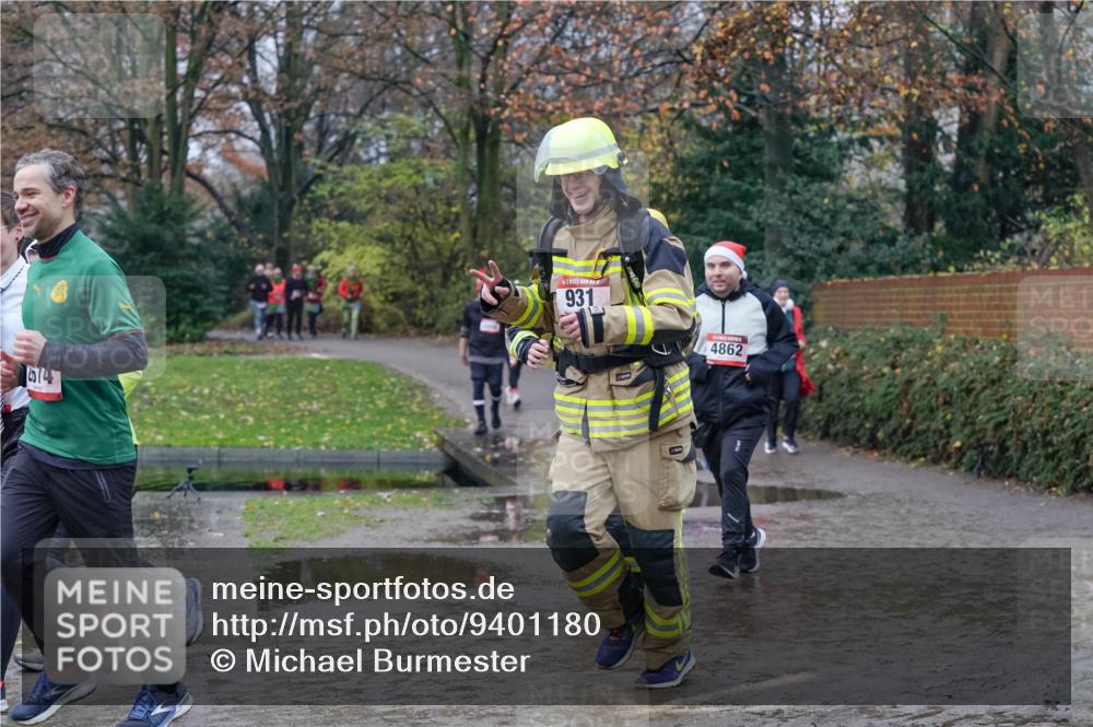 07.12.2025 - St. Pauli X-Mass-Run No. 15 Michael Burmester http://msf.ph/oto/9401180 07.12.2025 10:25:28 Laufen 4674, 931, 4862 meine-sportfotos.de