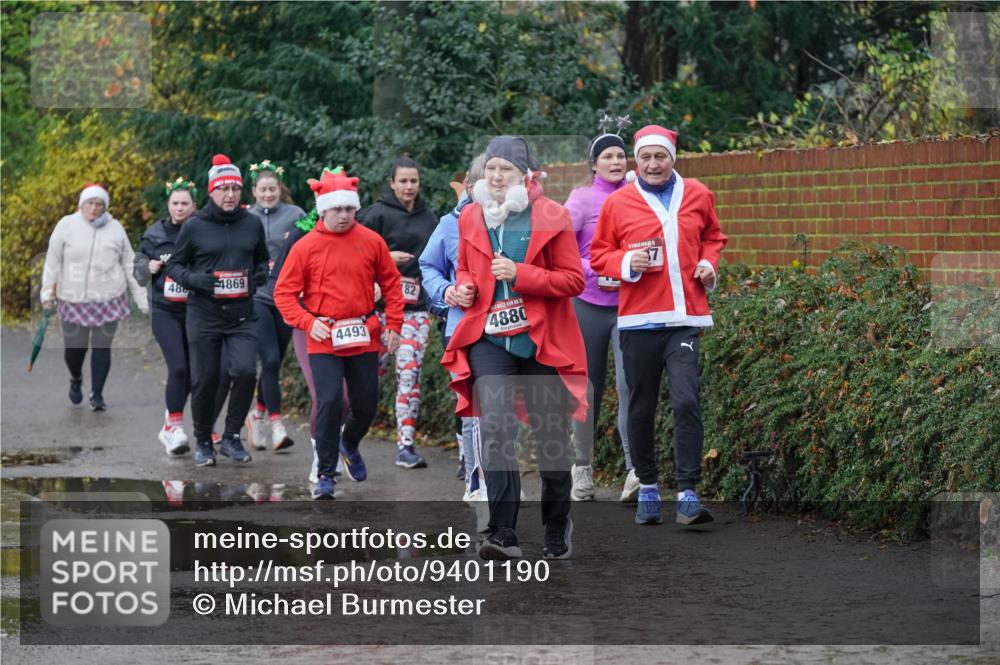 07.12.2025 - St. Pauli X-Mass-Run No. 15 Michael Burmester http://msf.ph/oto/9401190 07.12.2025 10:25:31 Laufen 48, 4869, 4493, 82, 4880 meine-sportfotos.de