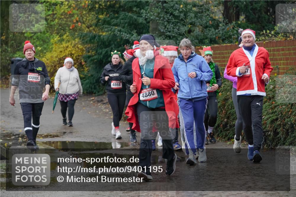 07.12.2025 - St. Pauli X-Mass-Run No. 15 Michael Burmester http://msf.ph/oto/9401195 07.12.2025 10:25:31 Laufen 4868, 4880 meine-sportfotos.de