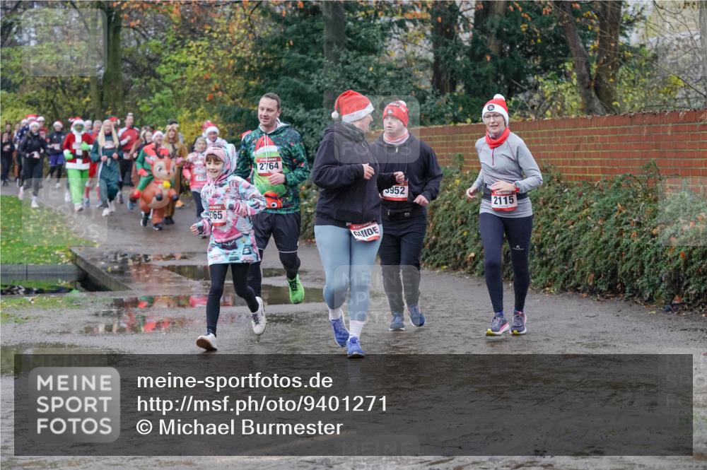07.12.2025 - St. Pauli X-Mass-Run No. 15 Michael Burmester http://msf.ph/oto/9401271 07.12.2025 10:25:51 Laufen 971, 165, 2764, 952, 2115 meine-sportfotos.de