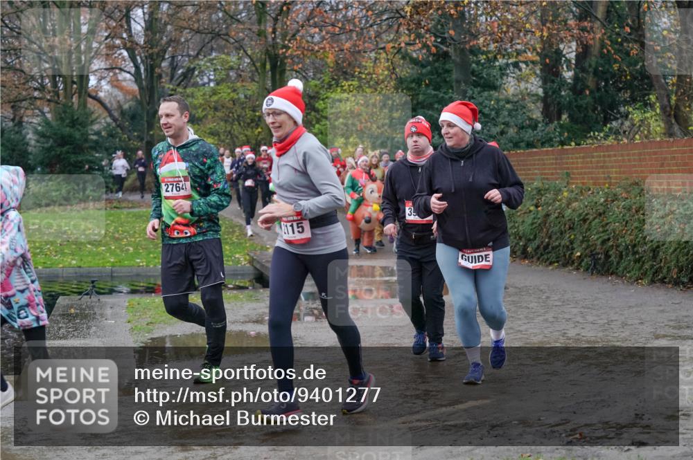 07.12.2025 - St. Pauli X-Mass-Run No. 15 Michael Burmester http://msf.ph/oto/9401277 07.12.2025 10:25:53 Laufen 2764, 15, 3 meine-sportfotos.de