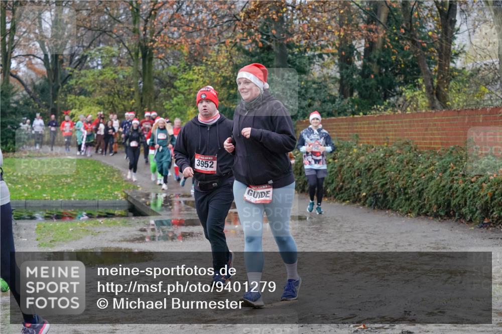 07.12.2025 - St. Pauli X-Mass-Run No. 15 Michael Burmester http://msf.ph/oto/9401279 07.12.2025 10:25:54 Laufen 3952 meine-sportfotos.de