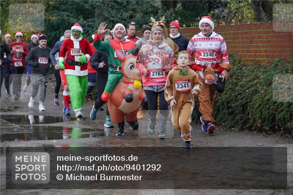 07.12.2025 - St. Pauli X-Mass-Run No. 15 Michael Burmester http://msf.ph/oto/9401292 07.12.2025 10:25:57 Laufen 1521, 2574, 2339, 38, 5, 2763, 2341, 2340 meine-sportfotos.de