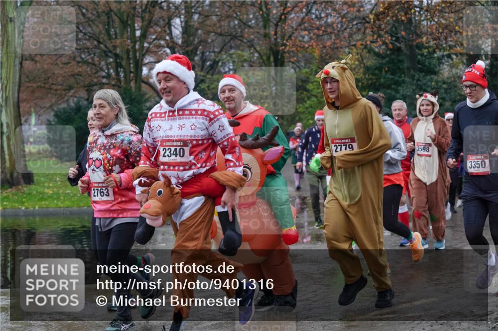 07.12.2025 - St. Pauli X-Mass-Run No. 15 Michael Burmester http://msf.ph/oto/9401316 07.12.2025 10:26:02 Laufen 2763, 3, 38, 25, 38, 38, 38, 252, 15, 2340, 2779, 3598, 3350 meine-sportfotos.de