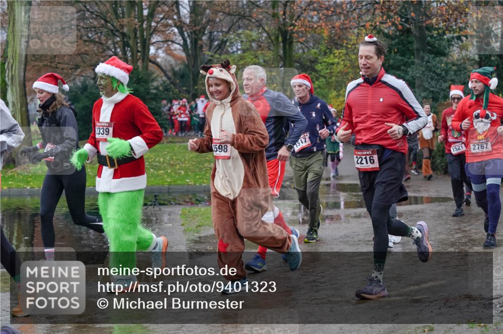 07.12.2025 - St. Pauli X-Mass-Run No. 15 Michael Burmester http://msf.ph/oto/9401323 07.12.2025 10:26:04 Laufen 1339, 3598, 1517, 2216, 1521, 2767 meine-sportfotos.de