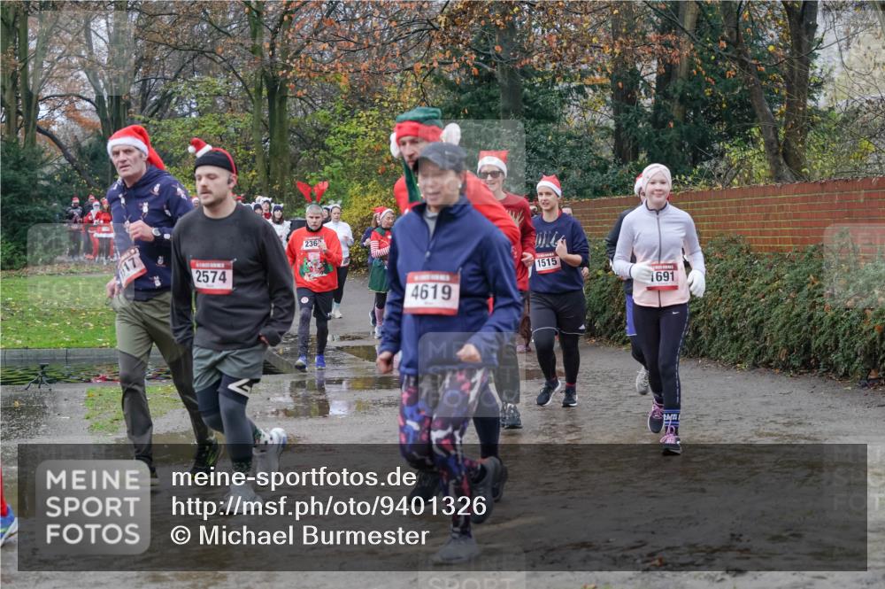 07.12.2025 - St. Pauli X-Mass-Run No. 15 Michael Burmester http://msf.ph/oto/9401326 07.12.2025 10:26:05 Laufen 2574, 2362, 4619, 1515, 691 meine-sportfotos.de