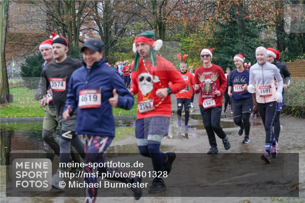 07.12.2025 - St. Pauli X-Mass-Run No. 15 Michael Burmester http://msf.ph/oto/9401328 07.12.2025 10:26:05 Laufen 2574, 1619, 2767, 60, 1521, 1515, 1691 meine-sportfotos.de