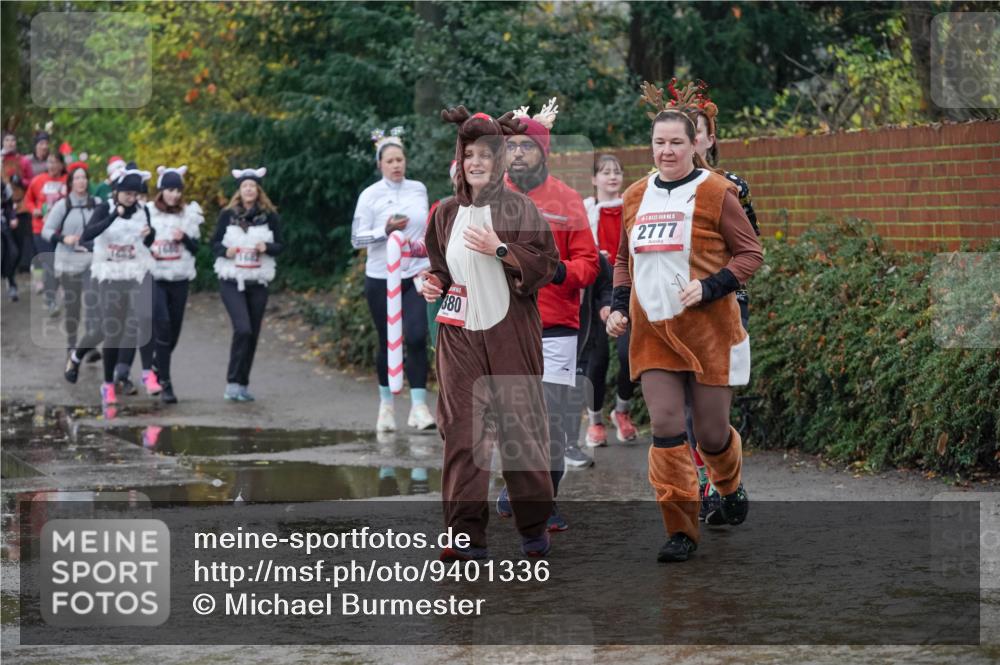 07.12.2025 - St. Pauli X-Mass-Run No. 15 Michael Burmester http://msf.ph/oto/9401336 07.12.2025 10:26:08 Laufen 380, 2777 meine-sportfotos.de