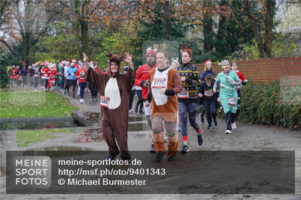 07.12.2025 - St. Pauli X-Mass-Run No. 15 Michael Burmester http://msf.ph/oto/9401343 07.12.2025 10:26:09 Laufen 3380, 2777, 2608, 4063, 4859 meine-sportfotos.de