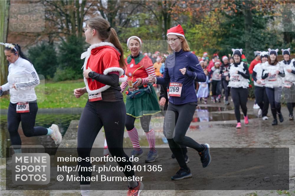 07.12.2025 - St. Pauli X-Mass-Run No. 15 Michael Burmester http://msf.ph/oto/9401365 07.12.2025 10:26:14 Laufen 890, 15, 2269, 1680 meine-sportfotos.de