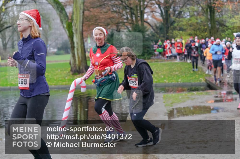 07.12.2025 - St. Pauli X-Mass-Run No. 15 Michael Burmester http://msf.ph/oto/9401372 07.12.2025 10:26:15 Laufen 15, 269, 4063 meine-sportfotos.de