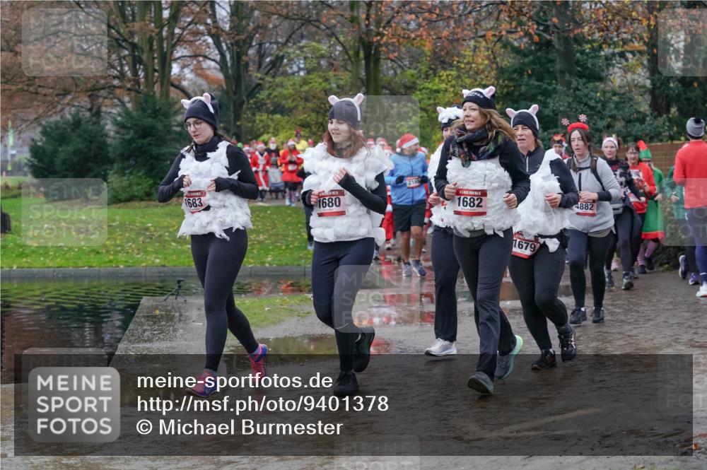 07.12.2025 - St. Pauli X-Mass-Run No. 15 Michael Burmester http://msf.ph/oto/9401378 07.12.2025 10:26:17 Laufen 1683, 1680, 216, 1682, 1679, 4882 meine-sportfotos.de