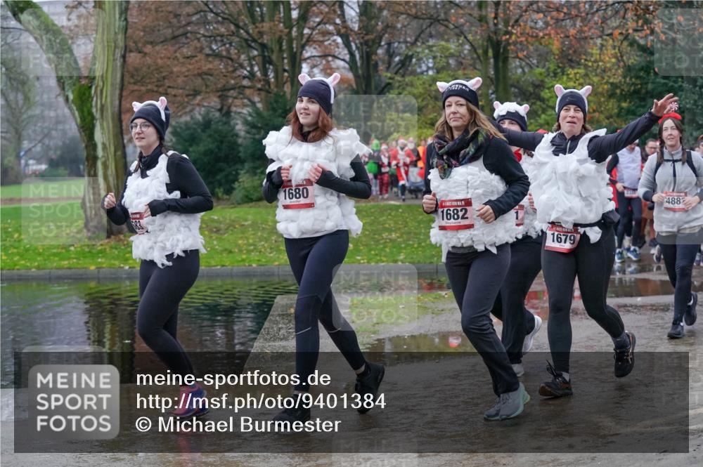 07.12.2025 - St. Pauli X-Mass-Run No. 15 Michael Burmester http://msf.ph/oto/9401384 07.12.2025 10:26:17 Laufen 02, 1680, 15, 1682, 1679, 4882 meine-sportfotos.de