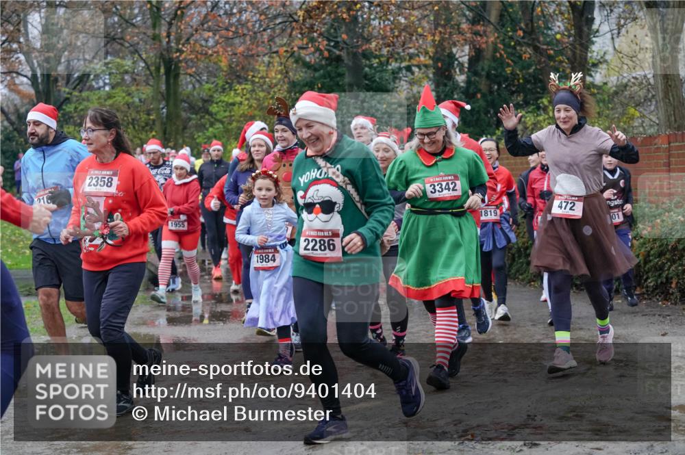 07.12.2025 - St. Pauli X-Mass-Run No. 15 Michael Burmester http://msf.ph/oto/9401404 07.12.2025 10:26:22 Laufen 216, 5, 2358, 3342, 1955, 1984, 15, 2286, 1819, 472, 01 meine-sportfotos.de