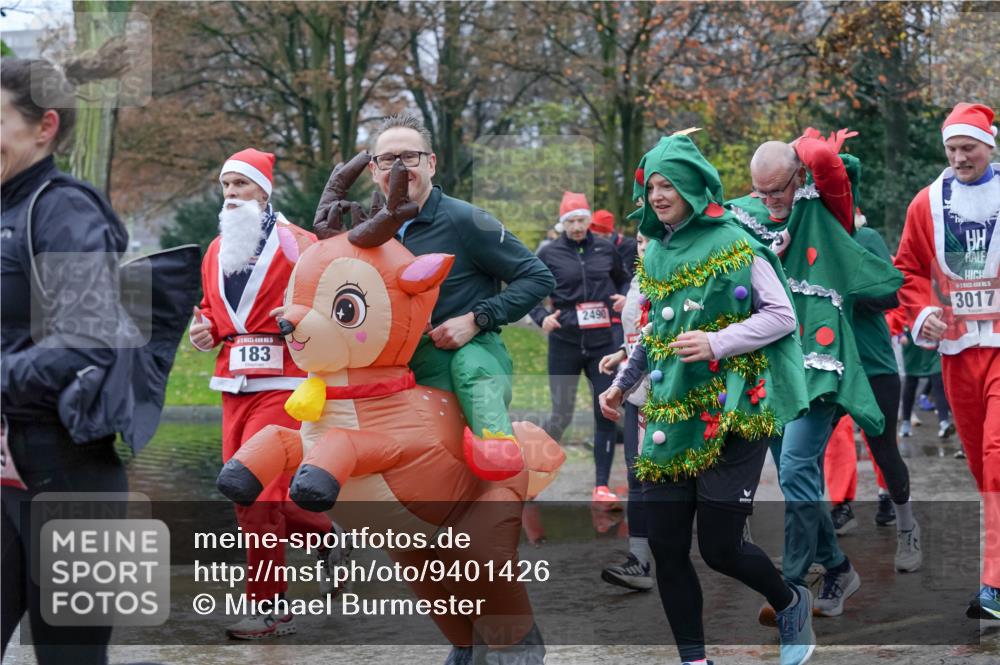07.12.2025 - St. Pauli X-Mass-Run No. 15 Michael Burmester http://msf.ph/oto/9401426 07.12.2025 10:26:27 Laufen 183, 2490, 3017 meine-sportfotos.de