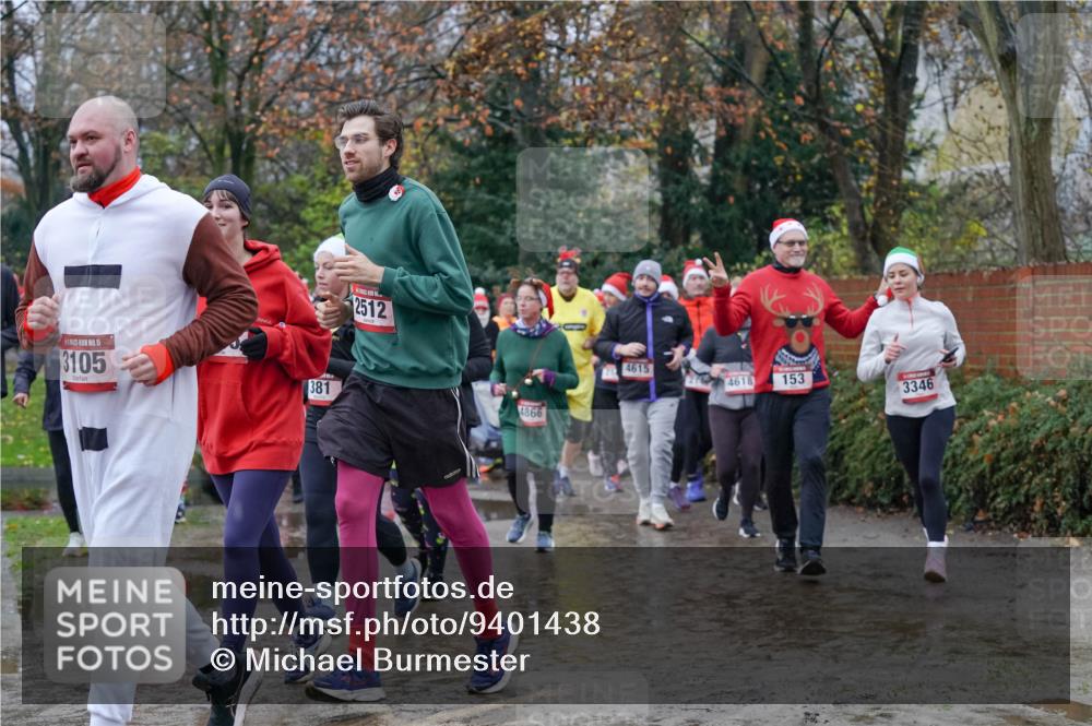 07.12.2025 - St. Pauli X-Mass-Run No. 15 Michael Burmester http://msf.ph/oto/9401438 07.12.2025 10:26:29 Laufen 15, 3105, 381, 2512, 4866, 4615, 4618, 153, 3346 meine-sportfotos.de