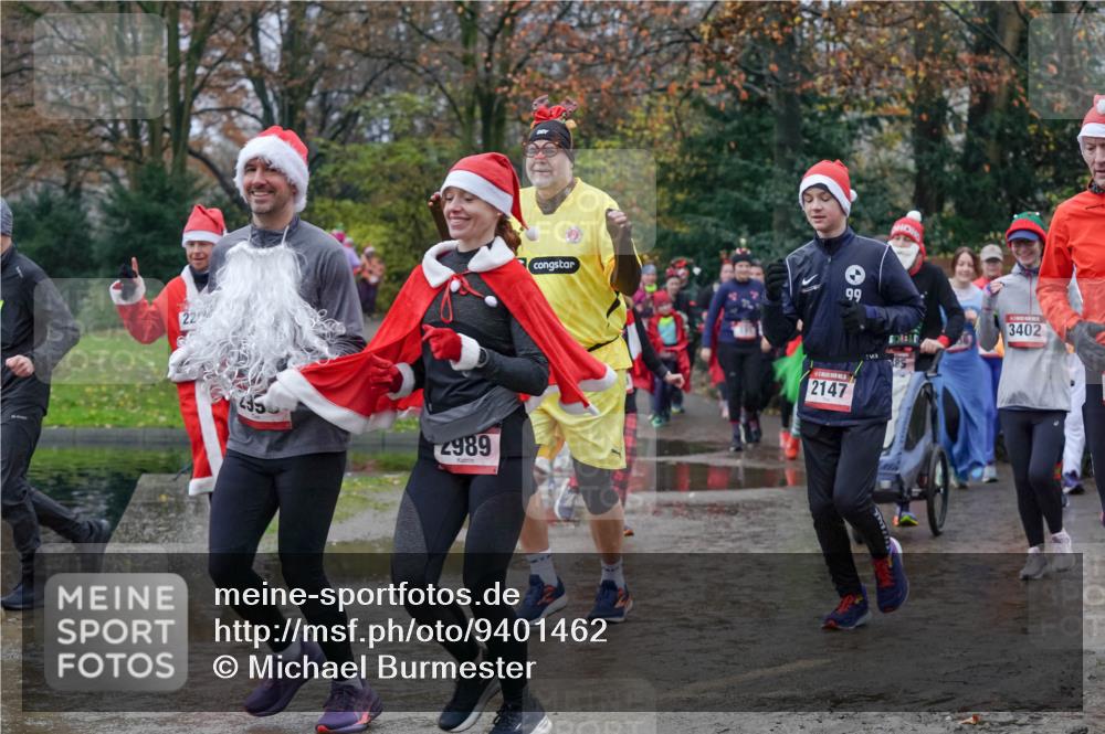 07.12.2025 - St. Pauli X-Mass-Run No. 15 Michael Burmester http://msf.ph/oto/9401462 07.12.2025 10:26:34 Laufen 22, 2989, 2147, 99, 3402 meine-sportfotos.de