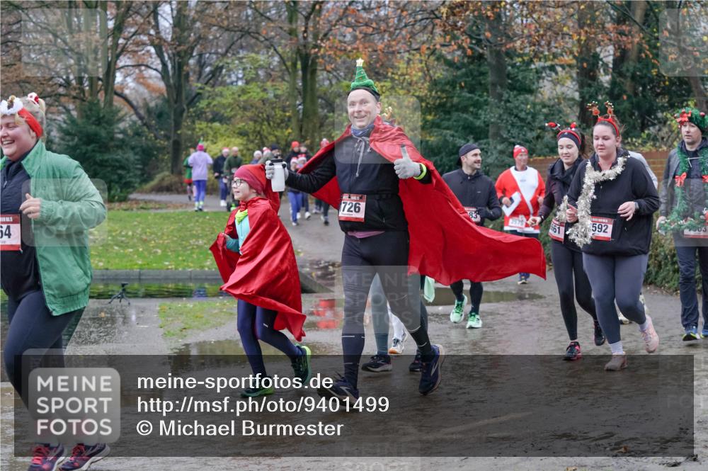07.12.2025 - St. Pauli X-Mass-Run No. 15 Michael Burmester http://msf.ph/oto/9401499 07.12.2025 10:26:42 Laufen 83, 54, 726, 2575, 592, 661 meine-sportfotos.de
