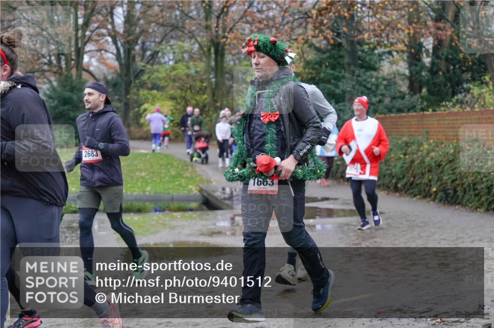 07.12.2025 - St. Pauli X-Mass-Run No. 15 Michael Burmester http://msf.ph/oto/9401512 07.12.2025 10:26:45 Laufen 2683, 1663 meine-sportfotos.de