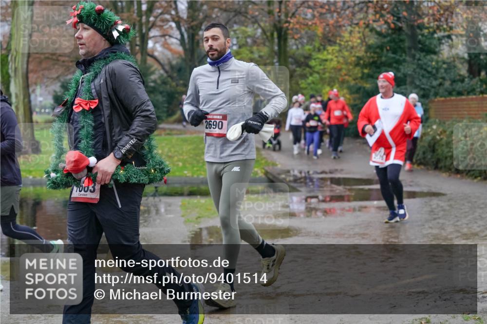 07.12.2025 - St. Pauli X-Mass-Run No. 15 Michael Burmester http://msf.ph/oto/9401514 07.12.2025 10:26:46 Laufen 7003, 2690 meine-sportfotos.de