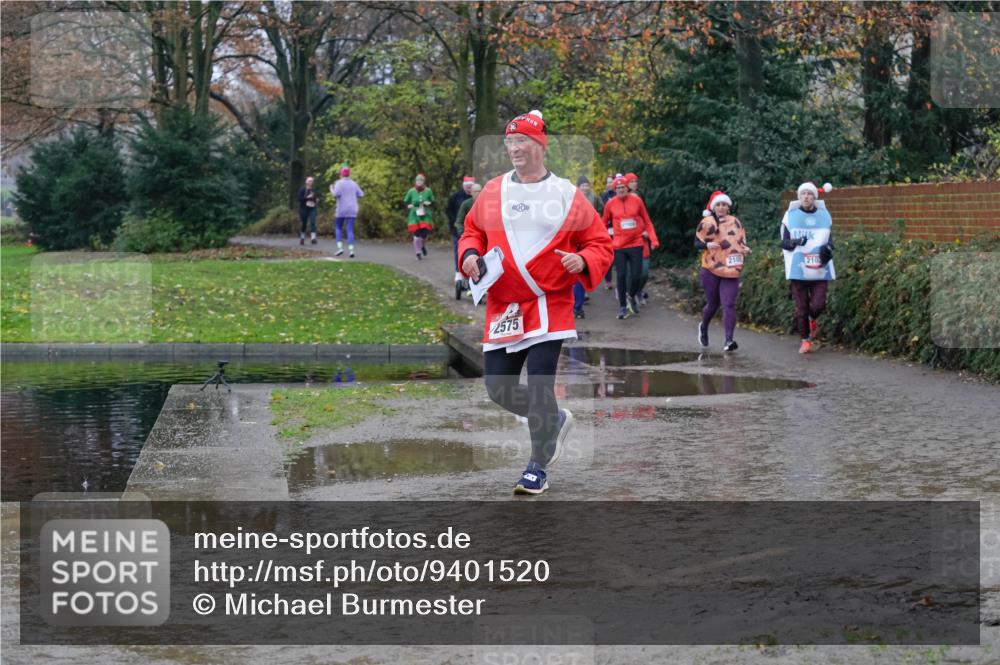 07.12.2025 - St. Pauli X-Mass-Run No. 15 Michael Burmester http://msf.ph/oto/9401520 07.12.2025 10:26:47 Laufen 2575, 2105, 210 meine-sportfotos.de