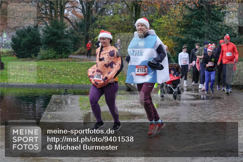 07.12.2025 - St. Pauli X-Mass-Run No. 15 Michael Burmester http://msf.ph/oto/9401538 07.12.2025 10:26:52 Laufen 105, 100, 2103, 4478 meine-sportfotos.de