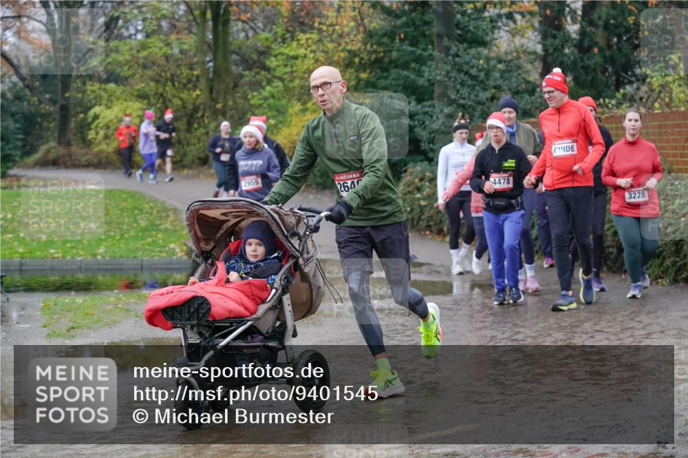 07.12.2025 - St. Pauli X-Mass-Run No. 15 Michael Burmester http://msf.ph/oto/9401545 07.12.2025 10:26:54 Laufen 2959, 15, 264, 4478, 3228 meine-sportfotos.de
