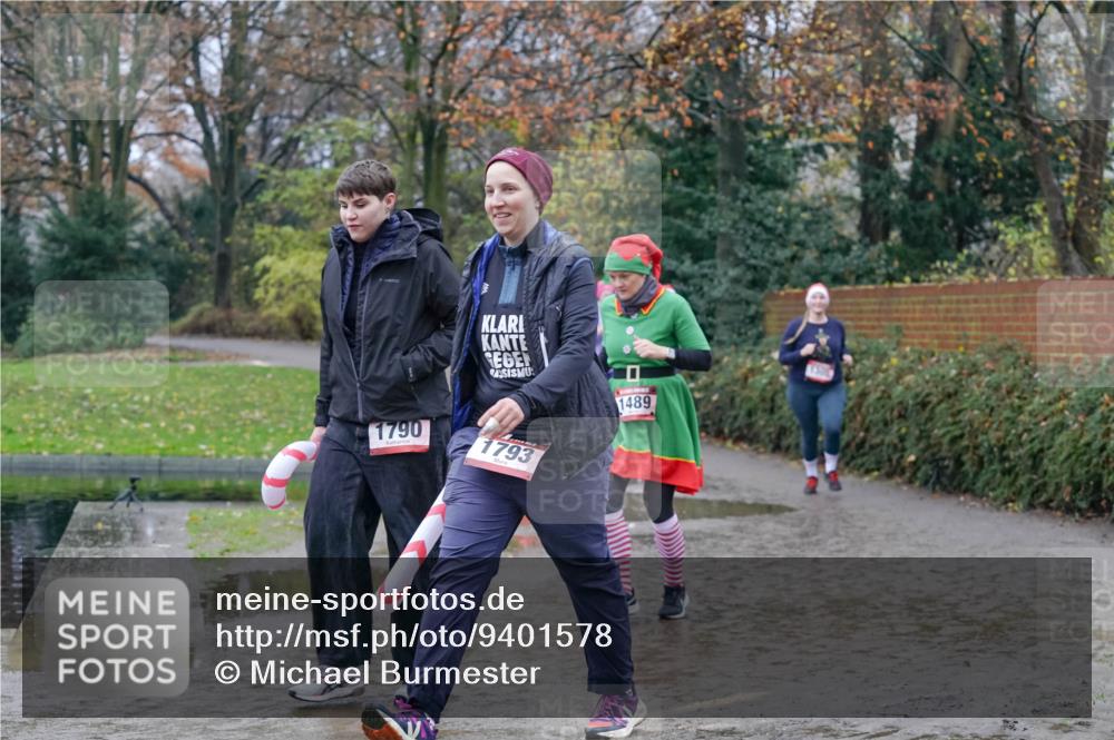 07.12.2025 - St. Pauli X-Mass-Run No. 15 Michael Burmester http://msf.ph/oto/9401578 07.12.2025 10:27:02 Laufen 1790, 1489, 1793 meine-sportfotos.de