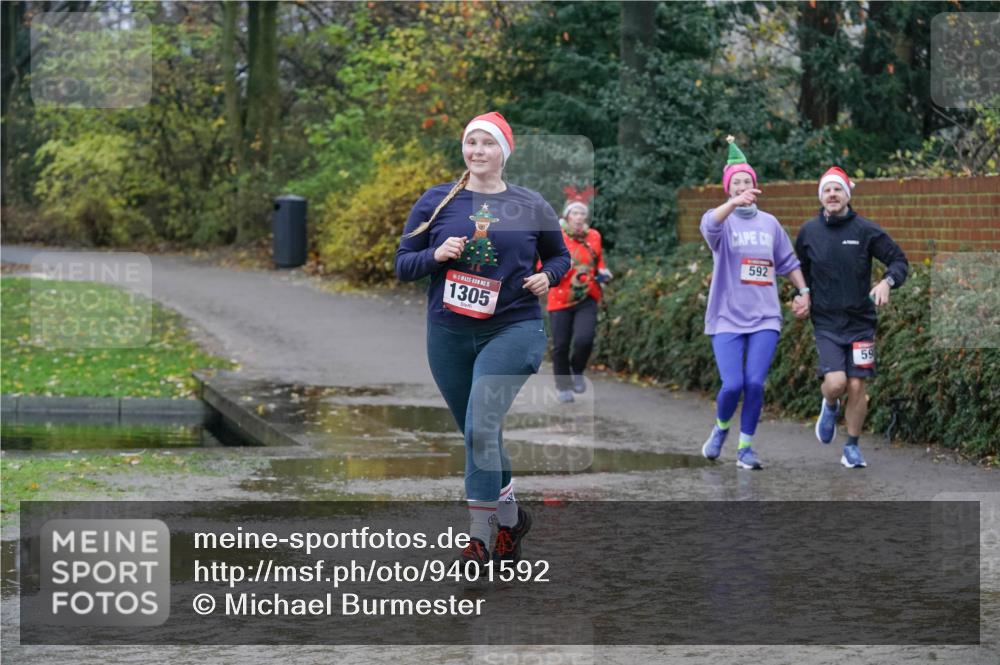 07.12.2025 - St. Pauli X-Mass-Run No. 15 Michael Burmester http://msf.ph/oto/9401592 07.12.2025 10:27:05 Laufen 5, 1305, 592, 59 meine-sportfotos.de