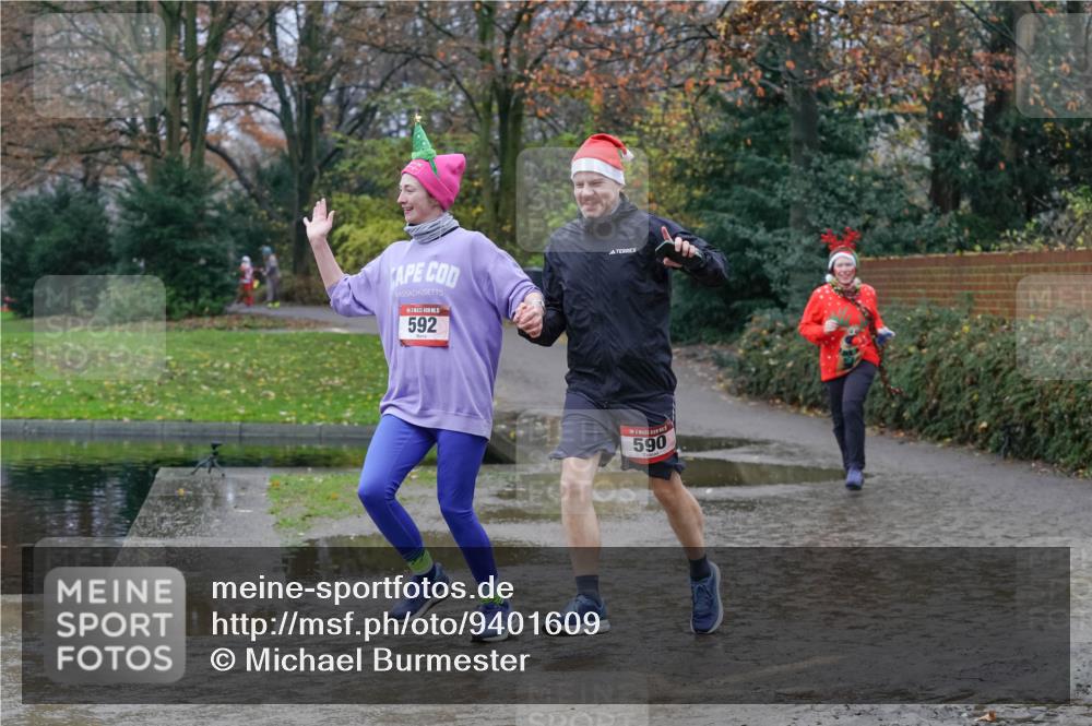 07.12.2025 - St. Pauli X-Mass-Run No. 15 Michael Burmester http://msf.ph/oto/9401609 07.12.2025 10:27:08 Laufen 15, 592, 590 meine-sportfotos.de