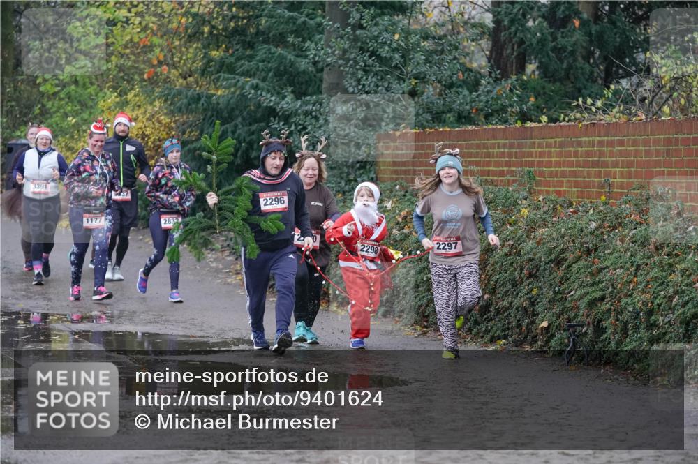 07.12.2025 - St. Pauli X-Mass-Run No. 15 Michael Burmester http://msf.ph/oto/9401624 07.12.2025 10:27:27 Laufen 3391, 1177, 2832, 2296, 2298, 2297 meine-sportfotos.de